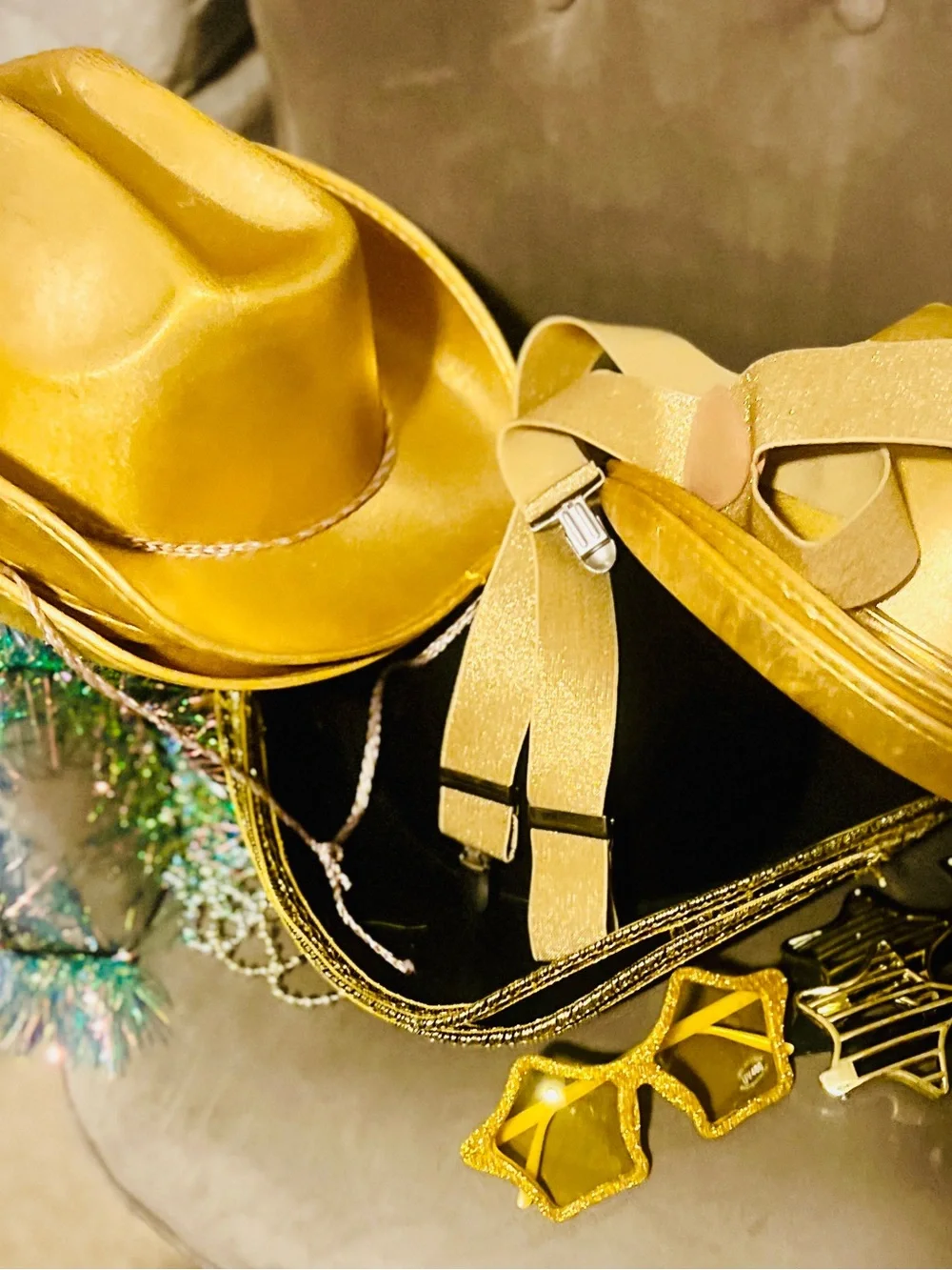 Gold Women’s Fedora Hat - Stylish Metallic Finish